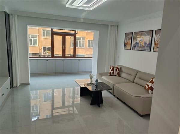 新装养老房海林第一小学西侧工商局家属楼南北通透明厅大两居室